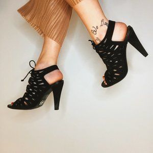 BLACK CORSET HIGH HEELS📸